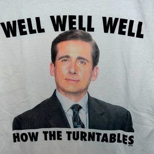 The Office Well Well Well T-shirt. How the Turntables! Sz S